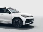 Volkswagen Tiguan Edition 20 1.5 eHybrid 204 PK 6 versn. DSG · Achteruitrijcamera · Draadloze telefoonlader ·  Prijs is inclusief inruilpremie ·