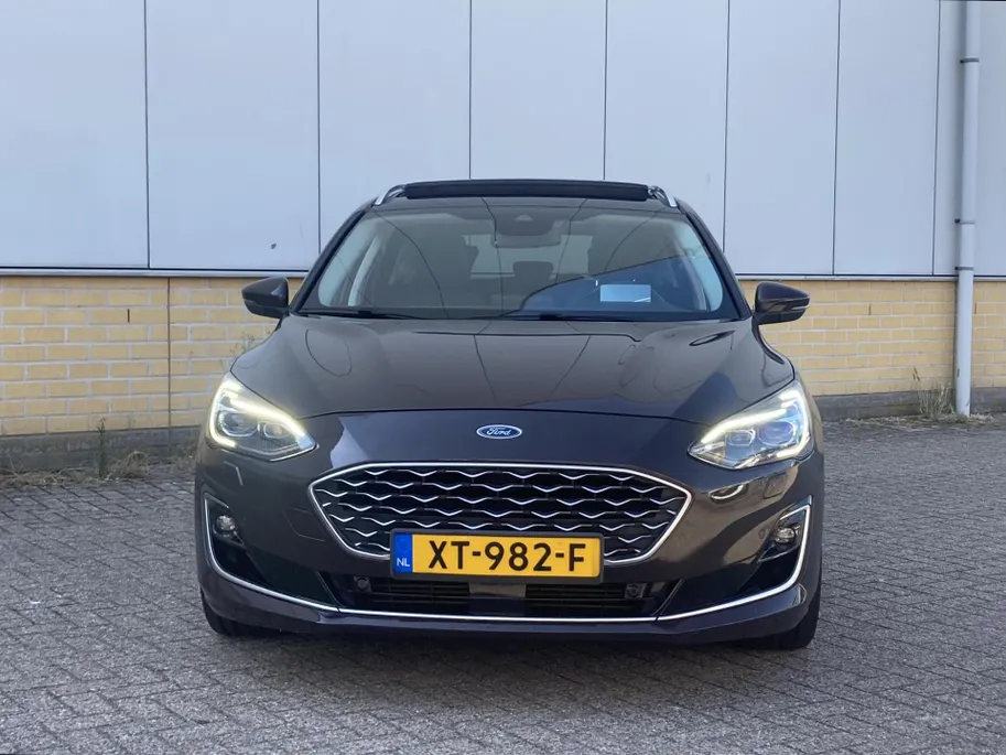 Ford Focus 1.0 EcoBoost 125 pk Vignale Wagon Panoramadak - Design Pack - Winter Pack - Lederen bekleding