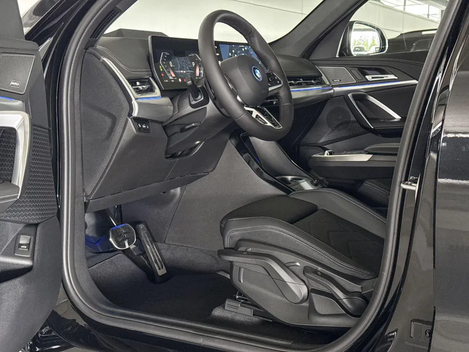 BMW iX1 eDrive20 67 kWh M Sport Edition