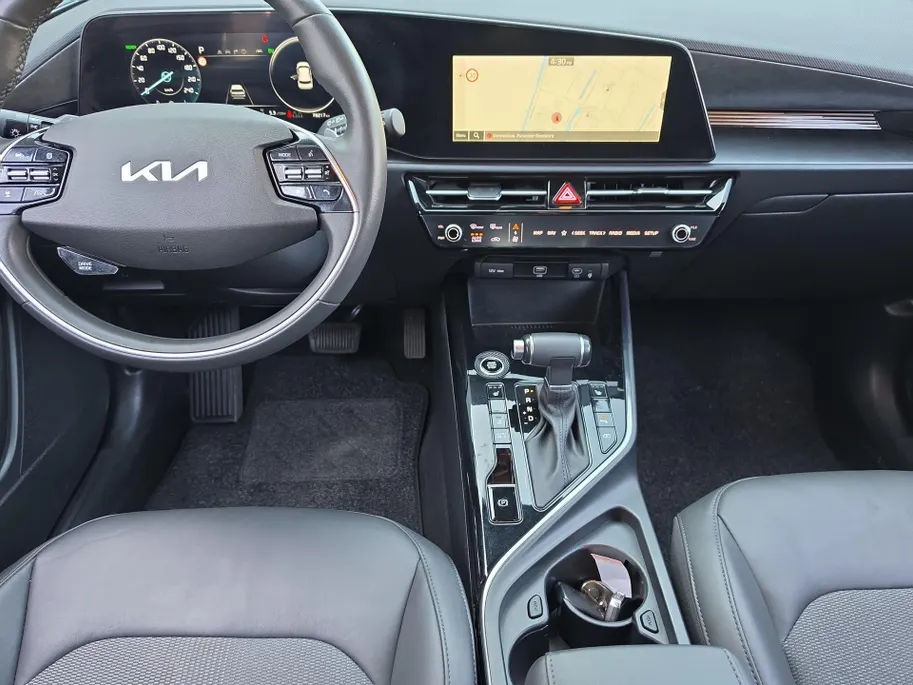 Kia Niro 1.6 GDi Hybrid DynamicLine | Two-Tone | Trekhaak | Climate control | Navigatie | Cruise control