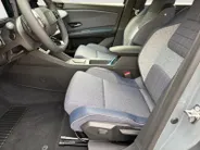 Renault 4 comfort range techno 52 kWh | Profiteer nu van €1800,- Zeeuw & Zeeuw voorraadkorting | NU met GRATIS 5 jaar fabrieksgarantie | 409KM Actieradius | Pack winter.