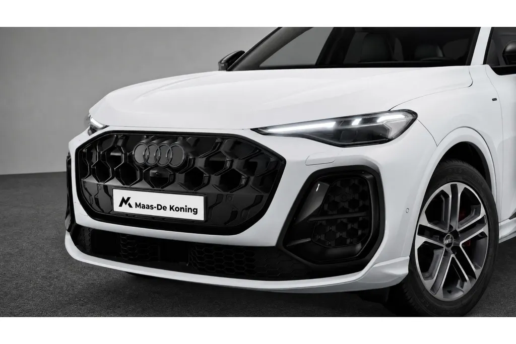 Audi Q5 e-hybrid quattro S edition Competition 367 PK · Head-Up display · B&O Premium 3D · Sportstoel S dynamica/leder