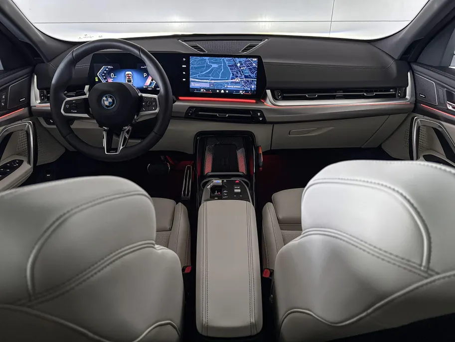 BMW iX2 xDrive30 67 kWh M Sport Edition