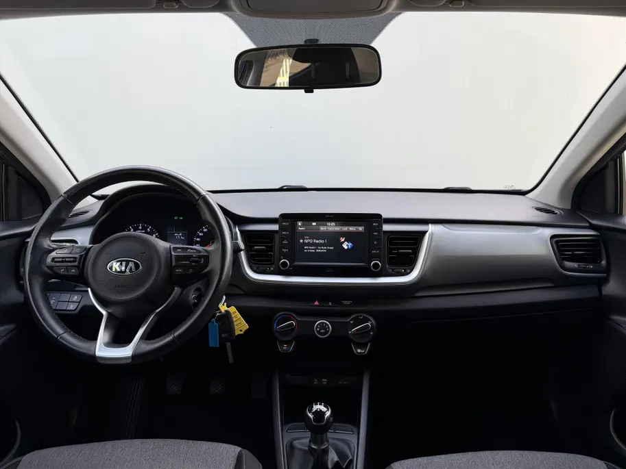 Kia Stonic 1.2 MPi 84pk ComfortPlusLine Navigator l Trekhaak l