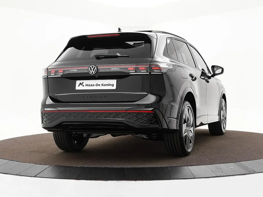 Volkswagen Tiguan R-Line Edition 1.5 eHybrid 204 PK 6 versn. DSG · Black Style Pakket · Panoramaschuif-kanteldak · Comfort Pakket Plus · Interieur Style Pakket · Prijs is inclusief inruilpremie ·