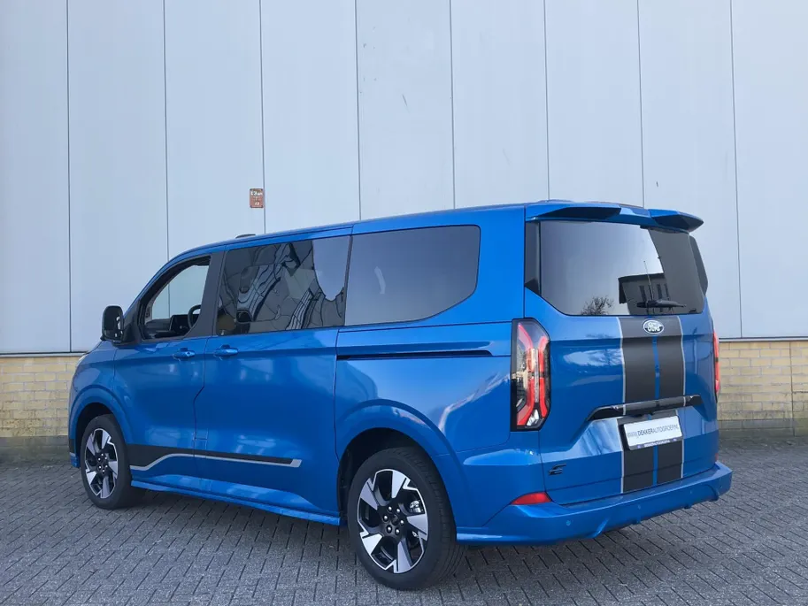Ford Tourneo Custom E-Custom 65kW 218pk Sport 8- 340 L1H1 Sport ELEKTRISCH-Personenvervoer 8 zitplaatsen-Panoramadak-Sportuitvoering