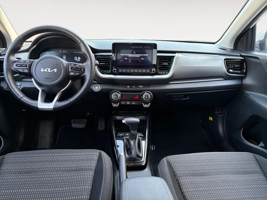 Kia Stonic 1.0 T-GDi MHEV DynamicPlusLine | Automaat | Cruise Control | Climate Control | Stoelverwarming | Stuurverwarming | Camera | Privacy Glass |