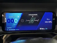 Renault 4 Comfort Range Iconic 52 kWh Automaat | DEMO | Elektrische Klep | Zwarte Motorkap | Camera | Adaptive Cruise Control | Parkeersensoren | Apple CarPlay/Android Auto |