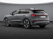 Audi Q4 Q4 S edition performance 82 kWh 286PK · Trekhaak elek. wegklapbaar · Optiekpakket zwart · Privacy glas