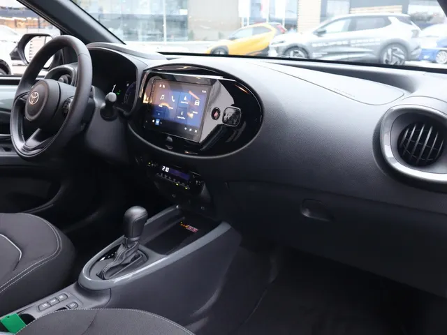 Toyota Aygo X Hybrid 115 pulse Bi-Tone