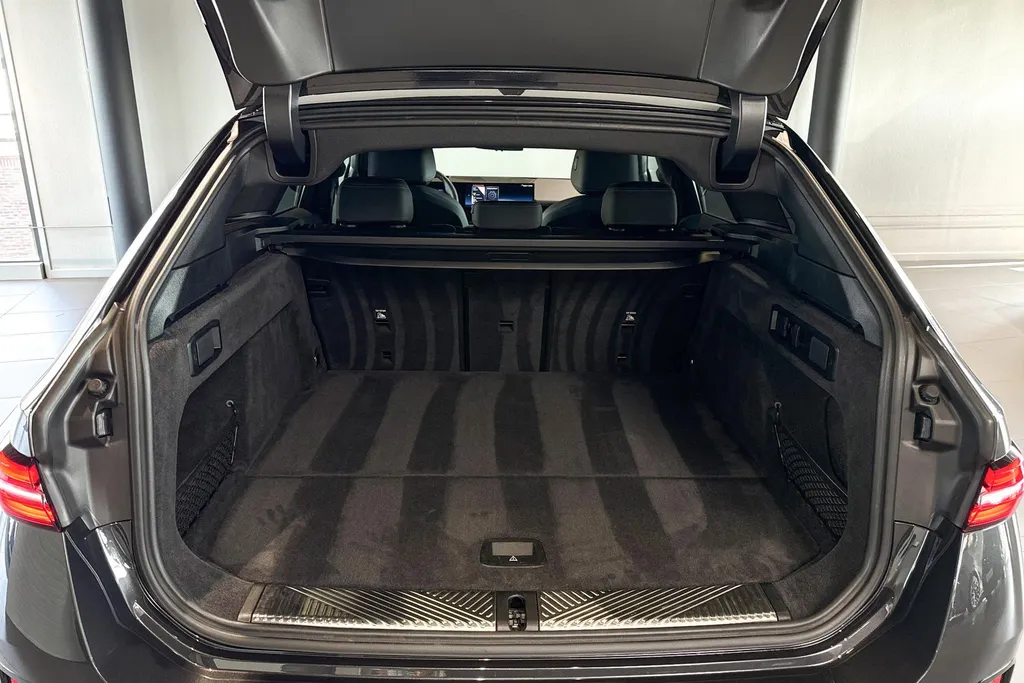 BMW 5 Serie Touring 530e M Sport Edition