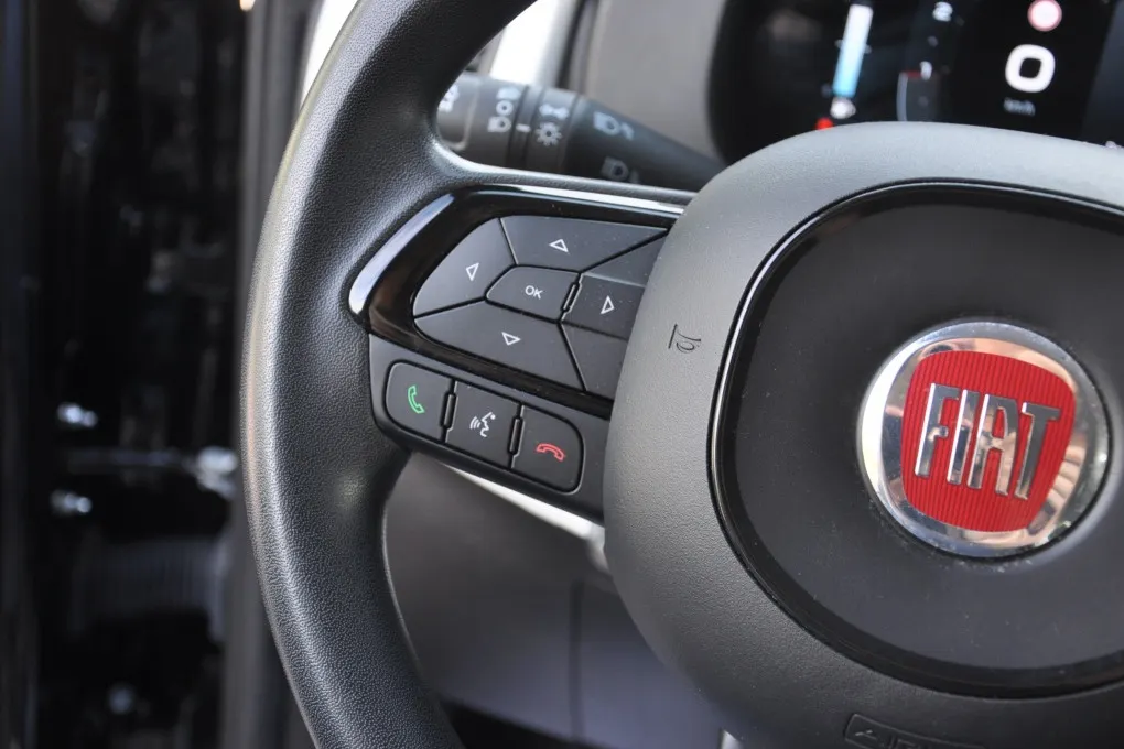 Fiat Panda 1.0 Hybrid Pandina Cross PDC Apple/Andoid