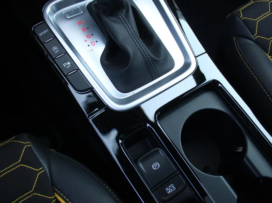 Kia XCeed 1.4 T-GDi DCT7 DynamicPlusLine | Trekhaak | Design Pack | Schuifdak | Camera | 18' LM | Navi | LED | Adap. Cruise | Clima | Automaat |