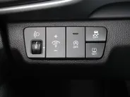 Kia Stonic 1.0 T-GDi MHEV DynamicLine | Camera | LED | Apple Carplay/Android Auto | Airco | Cruise | 15" LM |