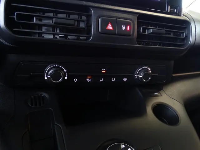 Fiat Doblò Cargo 1.5D 130pk L2 Black-Edition Automaat