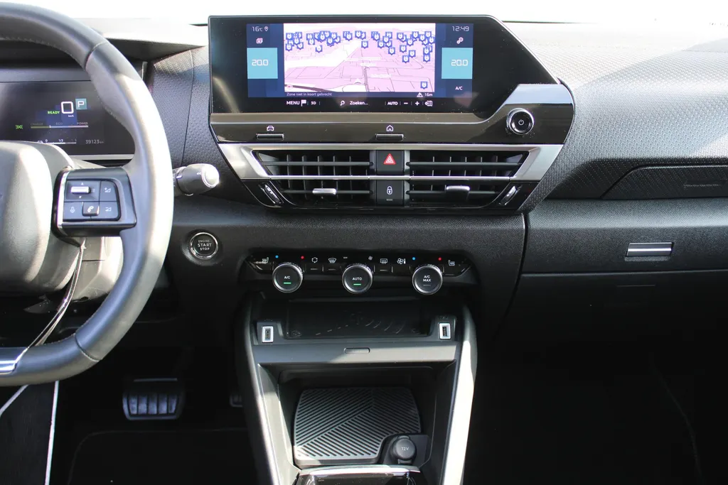 Citroën ë-C4 Shine 50 kWh | Airco | Cruise | Navi | Keyless | Trekhaak | LM Velgen | Heads Up Display | Stoelverwarming |