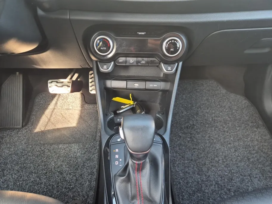 Kia Picanto 1.0 DPi GT-Line | Cruise Control | Climate Control | Camera | Navigatie | Lederen Bekleding | Stoelverwarming | Stuurverwarming |