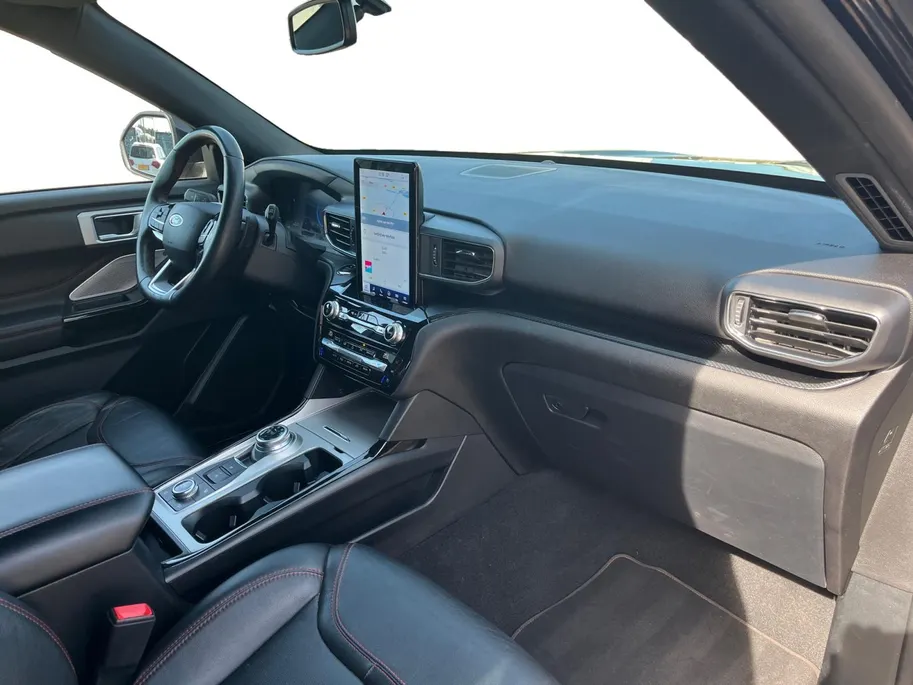 Ford Explorer 3.0 V6 EcoBoost PHEV ST-Line 7p. | Dealer Onderhouden | Panoramadak | 360 Graden Camera | All Season Banden | Elektrische Achterklep | Adapt. Cruise Control | BLISS | Winterpakket | Navigatie |