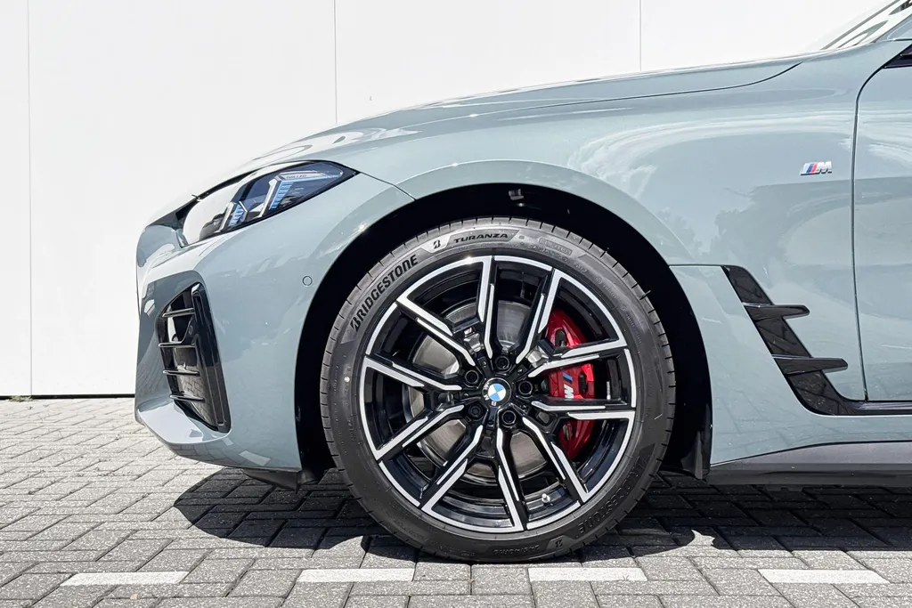 BMW i4 eDrive40