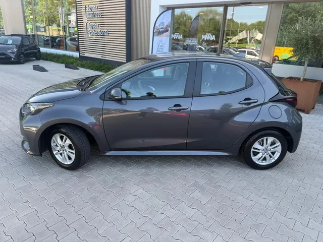 Toyota Yaris 1.5 Hybrid 115 Dynamic Limited | Parkeersensoren