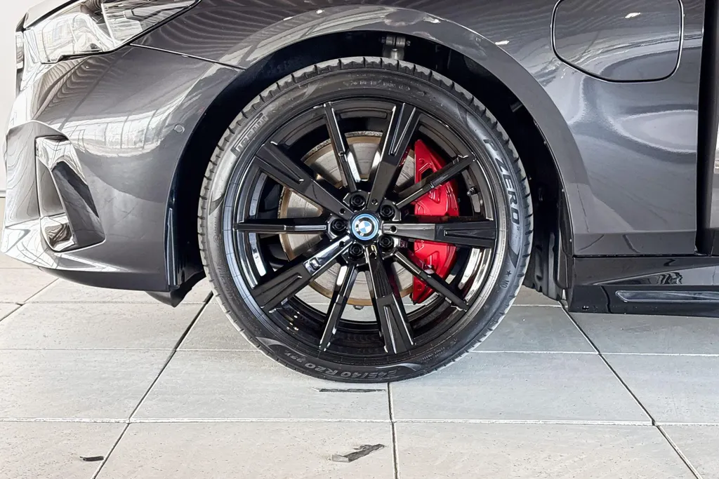 BMW 5 Serie Touring 550e xDrive