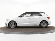 Audi A1 Sportback 25 TFSI 95pk S-Tronic Advanced Edition · Apple/Android Car Play · 17'Velgen · Clima · Cruise Control · Stoelverwarming · Garantie t/m 27-07-2027 of 100.000km
