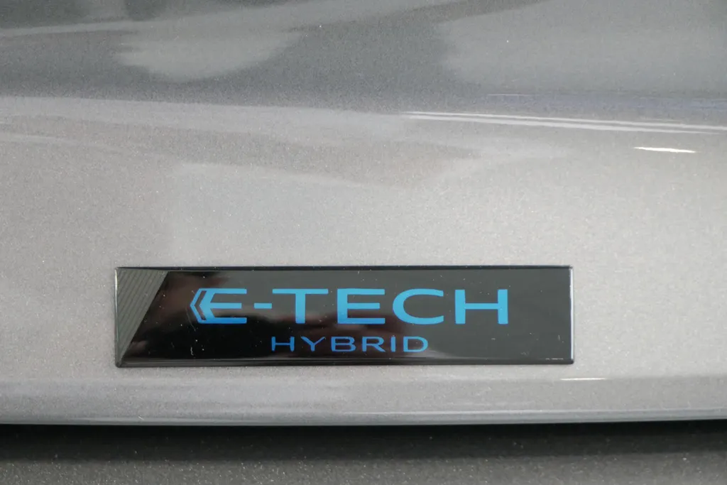 Renault Rafale 1.2 E-Tech full hybrid 200 esprit Alpine | Profiteer nu van €4.000,- Zeeuw & Zeeuw voorraadkorting |Uit voorraad leverbaar! *OP=OP
