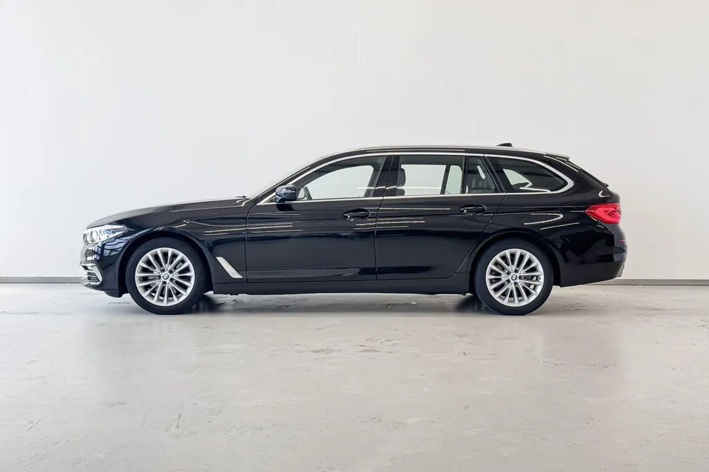 BMW 5 Serie Touring 520i High Executive Edition
