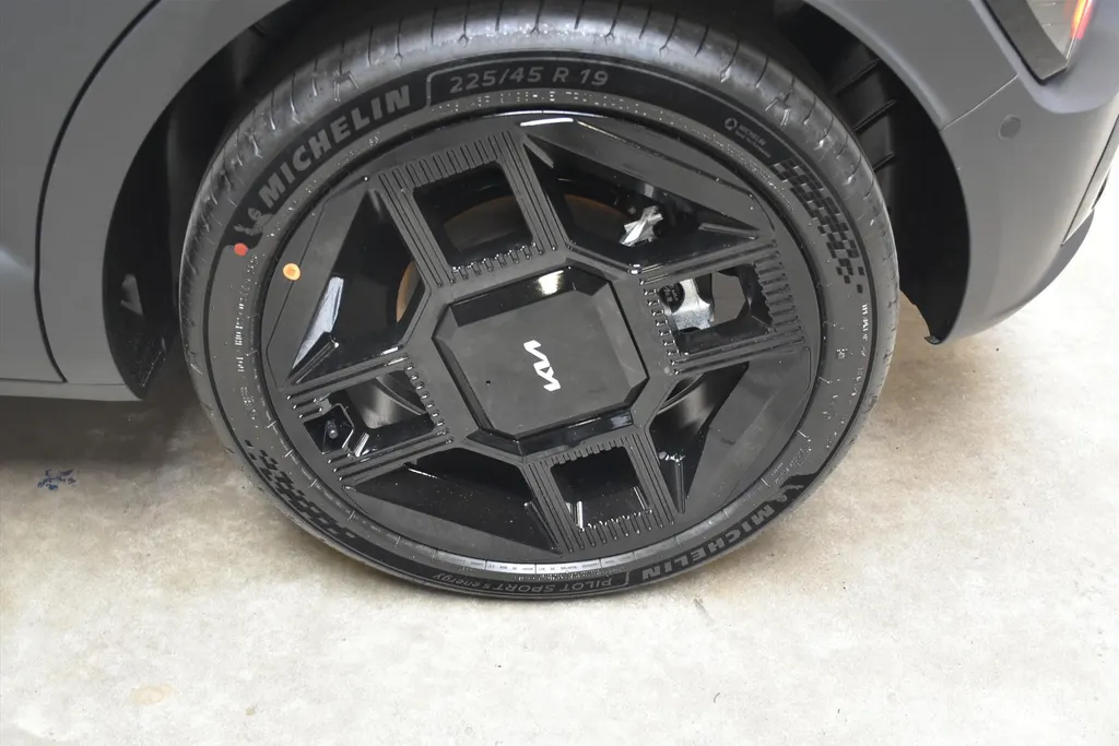 Kia EV2 61 kWh 135pk (5-zits) Black-Line