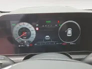 Kia Niro 1.6 GDi Hybrid DynamicPlusLine | Dealer onderhouden | Open dak | Lederen bekleding | Trekhaak | Stoelverwarming | Apple CarPlay & Android Auto | Dodehoek Detectie | Fabrieksgarantie t/m 6-2031 |