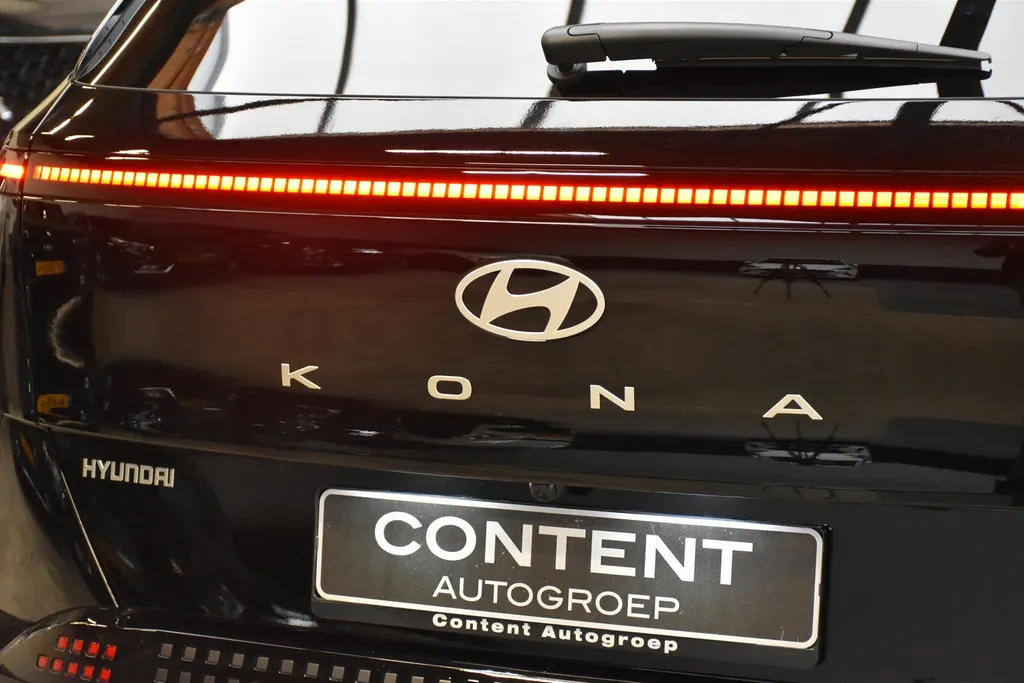 Hyundai Kona 64,8 kWh Pure Edition I Nieuwe auto! I Voorraad actie!