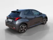Toyota Yaris 1.5 Hybrid 115 Comfort *NIEUW*Automaat*Navi via Carplay*Camera*Climate Control*Adapt. Cruise Control*LM.Velgen*NIEUWE AUTO!