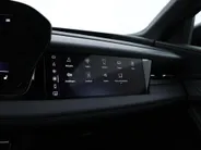 Audi Q6 e-tron 252pk S edition 83 kWh · SOH 97,5% · Panoramadak · Leder · 360 Camera · Luchtvering · Wegklapbare Trekhaak · Stoelverwarming Voor + Achter ·