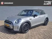 MINI 5-Deurs 1.5 Cooper Camden Edition | Navi | Sensoren | Cruise | DAB | Apple Carplay/Android Auto