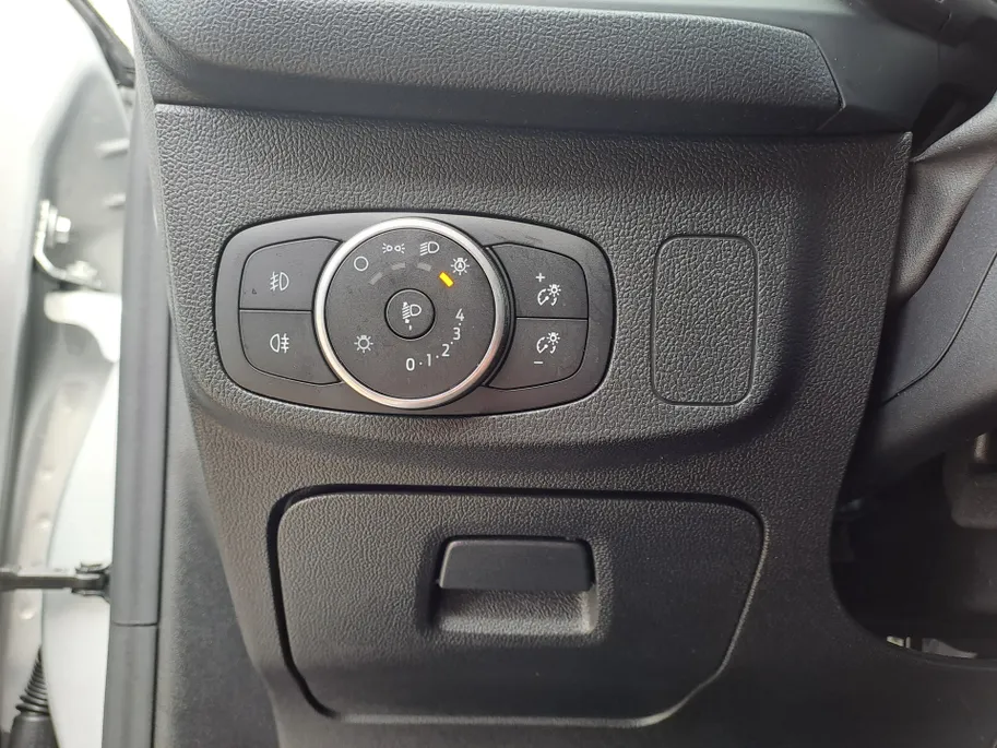 Ford Focus Wagon 1.0 EcoBoost Active Business | Navi | PDC | Cruise | Trekhaak | ECC | Stoel, Stuur, Voorruit verwarming
