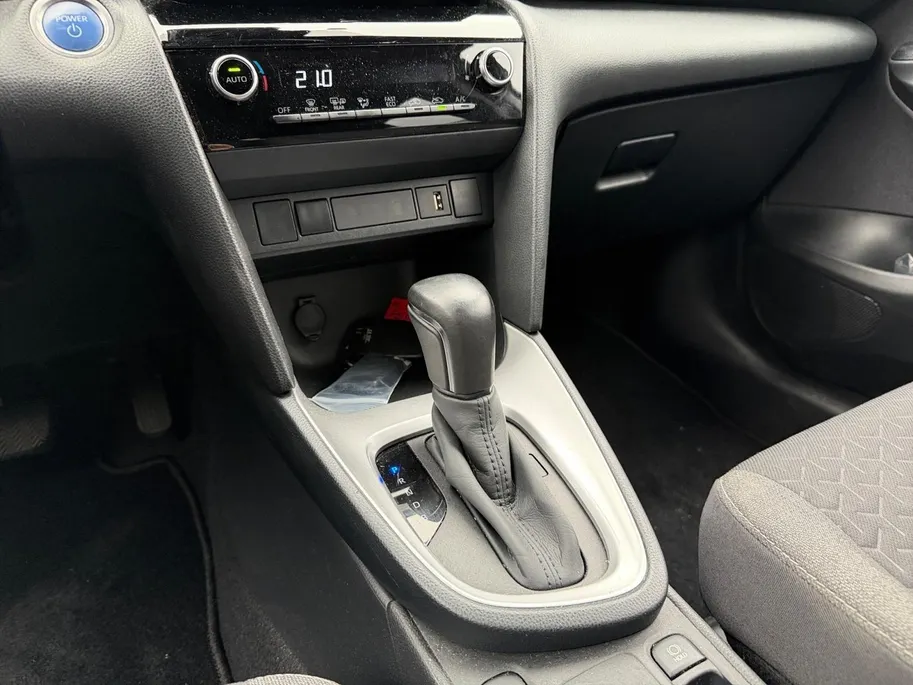 Toyota Yaris Cross 1.5 Hybrid Dynamic | Cruise control | Climate control | LM-Velgen
