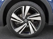 Volkswagen T-Cross 1.0 TSI 110pk R-Line · Camera · Apple/Android Car Play · Dodehoeksensor · Navigatie · Keyless · 18'' Inch · Garantie t/m 26-02-2028 of 100.000km