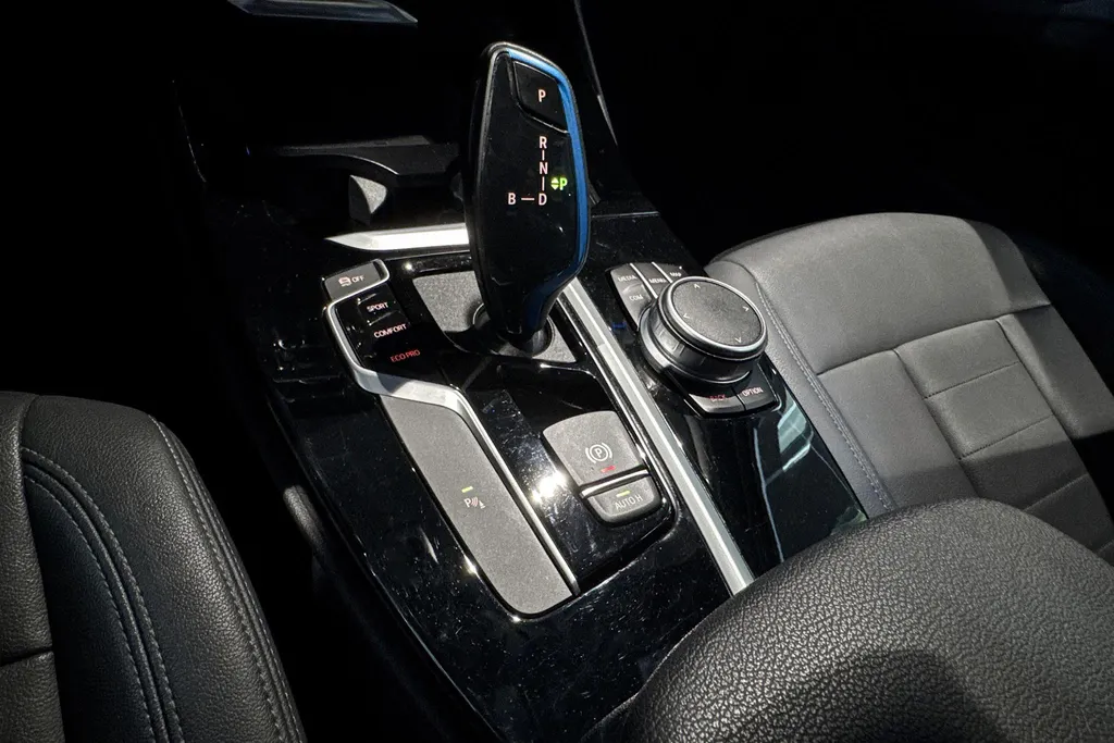 BMW iX3 Executive 80 kWh