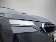 Škoda Octavia Combi 1.5TSI/150PK MHEV FL Design DSG · Panoramadak · Camera + Parkeersensoren · Apple/Android Car Play · Stoelverwarming · Garantie t/m 21-05-2029 of 60000km.