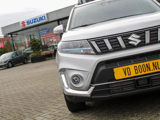 Suzuki Vitara 1.4 Boosterjet Style Smart Hybrid Automaat |  Navi | Adap. Cruise | Camera | Schuifdak | Trekhaak