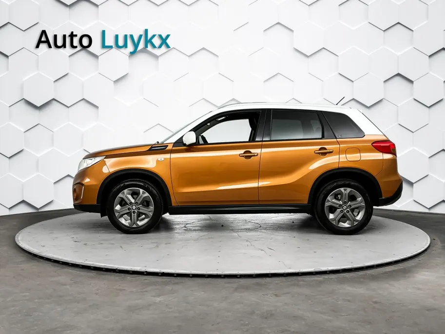Suzuki Vitara 1.6 Exclusive | Navigatie | Cruise Control | Trekhaak