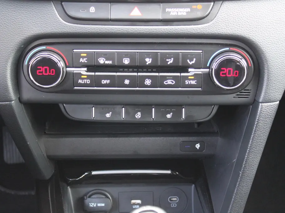 Kia Ceed Sportswagon 1.0 T-GDi DynamicPlusLine | Stoel- & stuurverwarming | Camera | LED | Navi | Elek. achterklep |