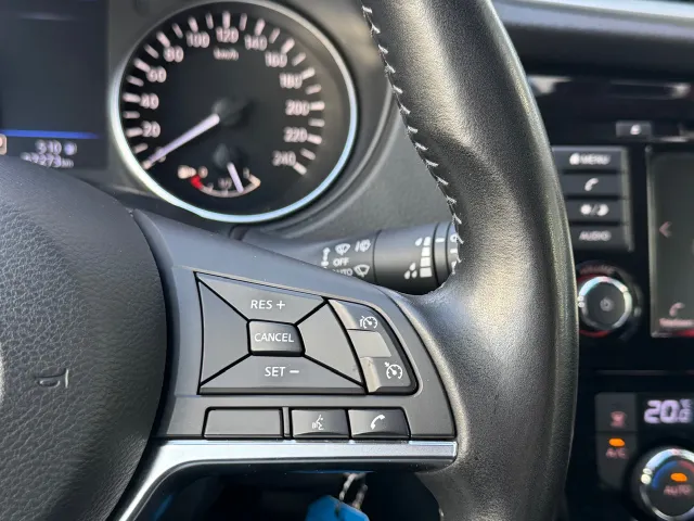 Nissan QASHQAI 1.2 DIG-T 115pk N-Connecta | Panoramadak | Navigatie | 360-Camera | Blind Spot | Keyless