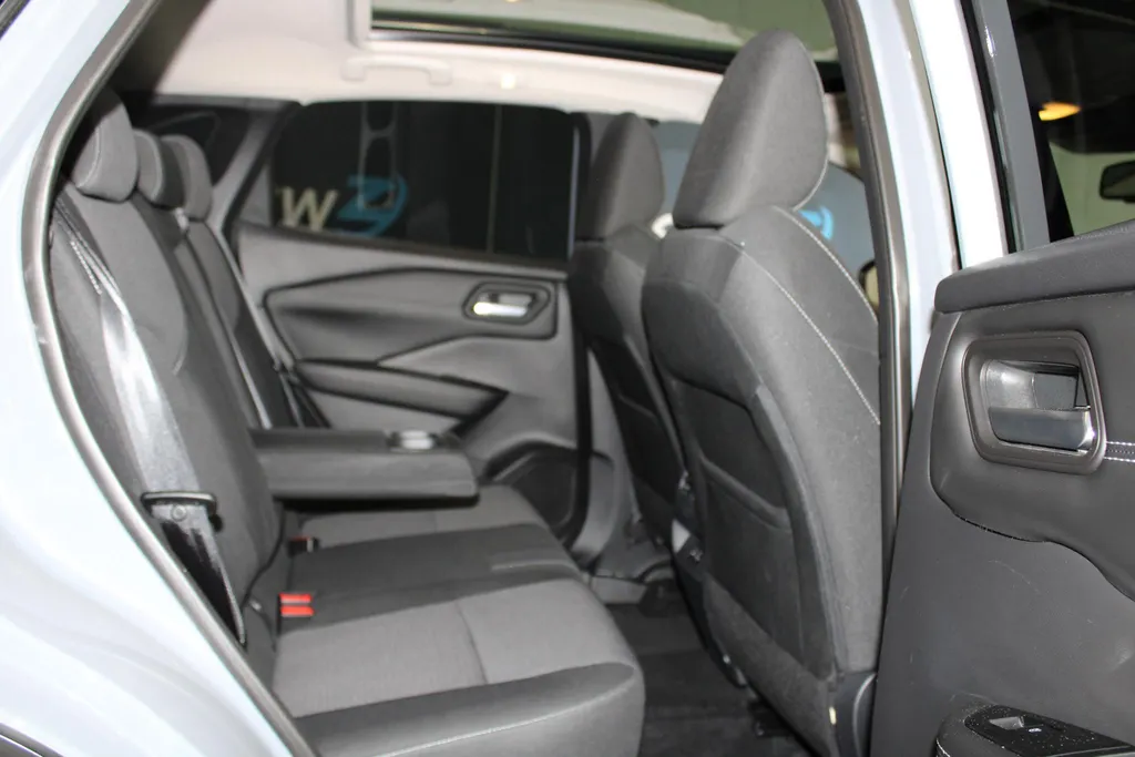 Nissan QASHQAI 1.3 MHEV Premiere Edition | Head-up display| Trekhaak | 1400kg trekgewicht| 360grd camera | PDC voor en achter | Navigatie | Apple carplay & Androidauto | Climate Controle | Pro-pilot |