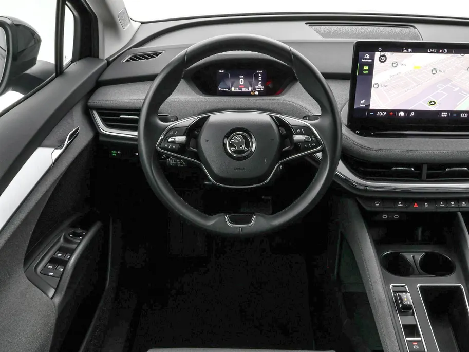 Škoda Enyaq iV 50 150pk Selection · Camera · Apple/Android Car Play · Cruise Control · Sfeerverlichting · 19'Velgen · Navigatie ·