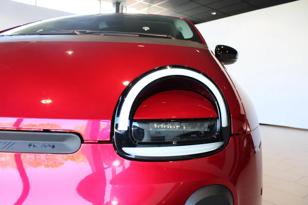 Renault Twingo urban range techno 27.5 kWh | 5 jaar GRATIS fabrieksgarantie | Pack Privilege | 18' velgen | financier tegen 1,9% rente EV only