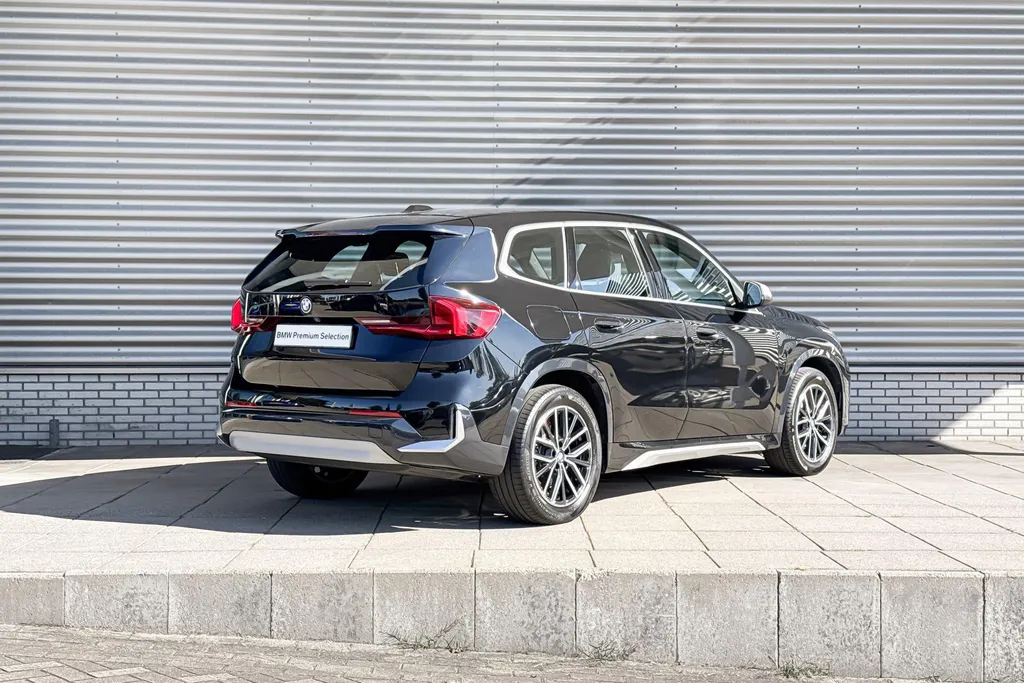 BMW iX1 xDrive30 Launch Edition 67 kWh