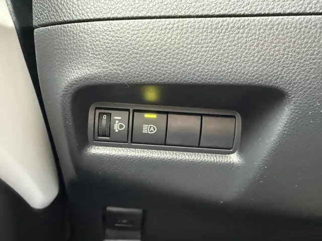 Toyota Aygo X Hybrid 115 play | LM Velgen | Stoelverwarming