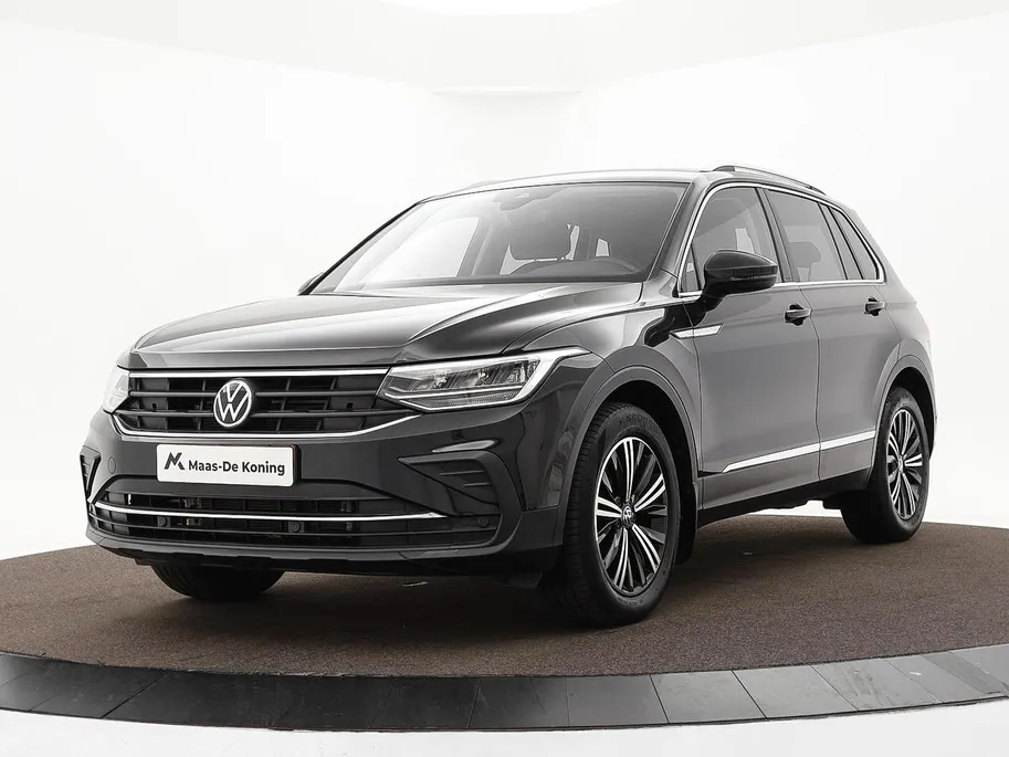 Volkswagen Tiguan 1.5 TSI 150pk DSG Elegance · Camera · Apple/Android Car Play · Stuur- & Stoelverwarming · ACC · Elek. Inklapbare Spiegels ·
