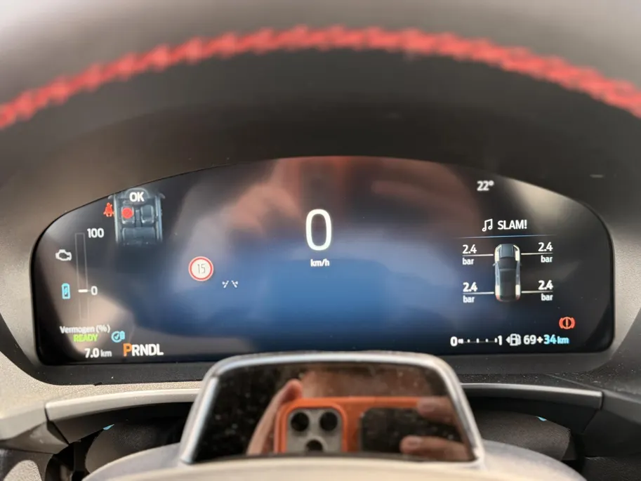 Ford Kuga 2.5 PHEV ST-Line UIT VOORRAAD I DRIVER ASSISTANCE PACK I WINTER PACK I WEGKLAPBARE TREKHAAK I RESERVE WIEL I APPLE CARPLAY / ANDROID AUTO I